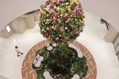 ▲1樓花藝造景。（圖／記者葉政勳攝）
