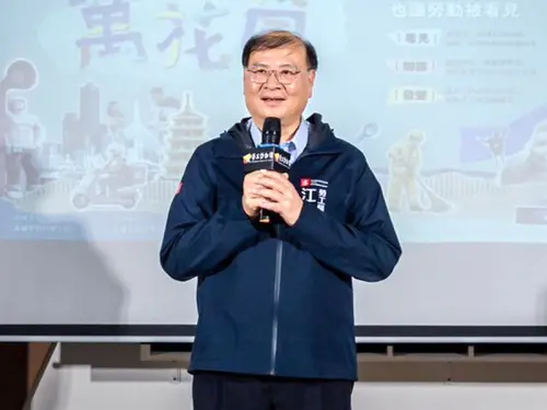 ▲高雄市政府勞工局局長江健興致詞。(圖／高雄市政府勞工局提供)