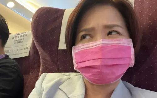 隔壁的人實在太臭了！60歲女星搭高鐵崩潰：我要坐你旁邊1小時嗎