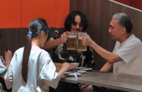 ▲楊銘威父子與合夥人共同創辦合府，成為餐廳老闆。（圖／翻攝自IG@hofuxiaolongbao）