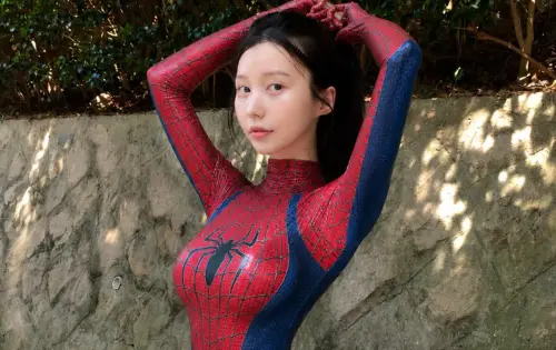 金世星傳遭樂天女孩淘汰！無緣選秀現況曝光　穿蜘蛛人緊身衣超辣