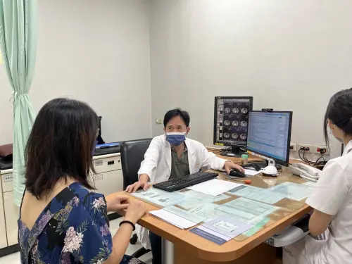 ▲醫師提醒，AIP雖罕見，但及早辨識、正確診斷、適當治療與移除誘因，可有助降低反覆急性發作及嚴重神經併發症風險。（圖／長庚醫院提供）
