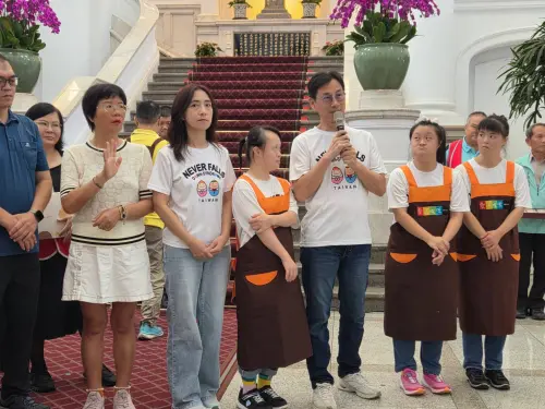 ▲社福團體今到府召開「好事成圓　全民挺公益　讓中秋的愛不刪減」記者會。（圖／記者陳佩君攝，2026.08.20）