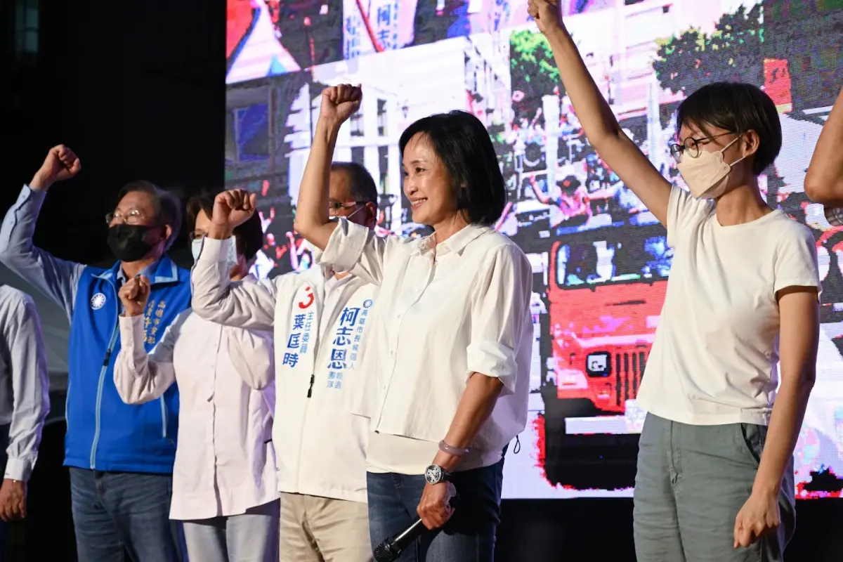 ▲國民黨高雄市長參選人柯志恩在臉書回顧4年前敗選後的謝票影片，表示這次一定贏回高雄。（圖／國民黨立委柯志恩提供）