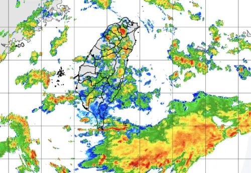 氣象署大雷雨警戒／雙北、桃園、宜蘭國家警報響！山區暴雨別靠近