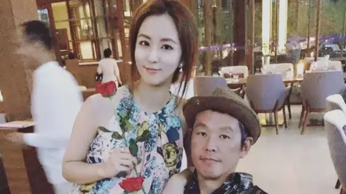 周曉涵高顏值爸爸長太離譜！父女出門遭誤認情侶　超扯合照被翻出