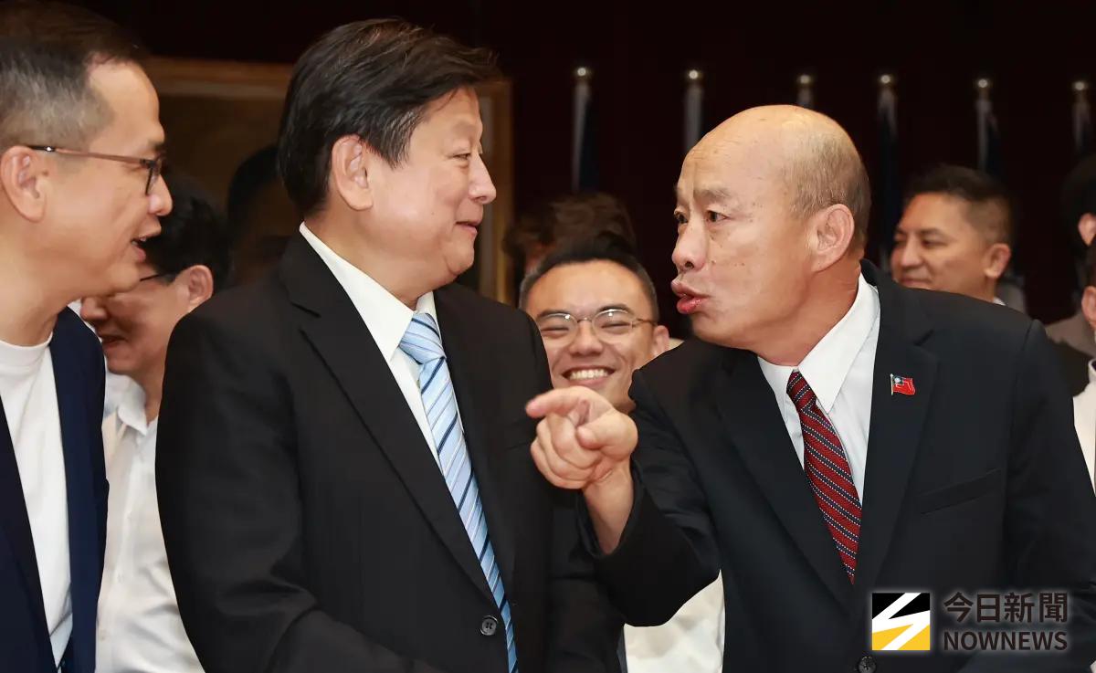 ▲立法院長韓國瑜（右）與國民黨立院黨團總召傅崐萁（左）。（圖／記者葉政勳攝影）
