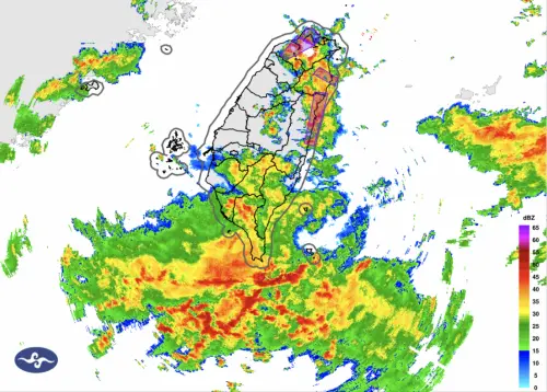 氣象署發布大雷雨警戒！雙北、宜蘭國家級警報響　下班注意強降雨