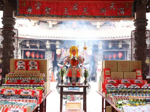 ▲農曆七月是祭拜好兄弟的日子，天后宮每年皆依循傳統盛大舉辦普度法會。(鹿港天后宮提供)