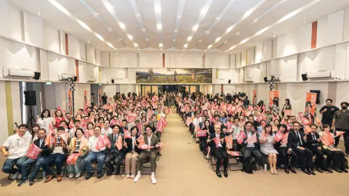 ▲民進黨台北市長參選人沈伯洋、新北市長參選人蘇巧慧今（22）日攜手桃園市長參選人黃世杰 、宜蘭縣長參選人林國漳共同舉辦「雙北律師後援會成立大會」。（圖／蘇巧慧辦公室提供）