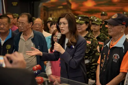 鄭麗文赴金門紀念八二三　「賴清德做一天真正的中華民國總統吧」