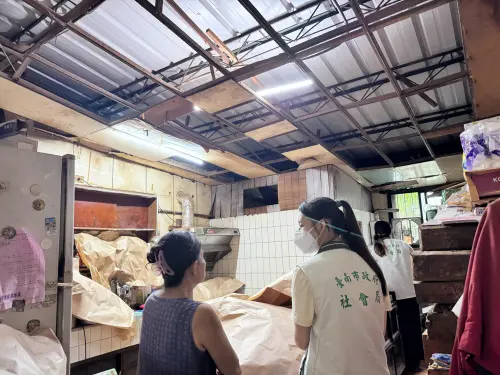 台南廢料大火波及11戶！業者竟是通緝犯早已出國　市府將協助求償