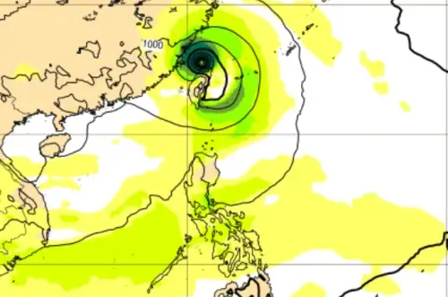 ▲歐洲模式（ECMWF）預測沙德爾颱風通過沖繩後，將出現西南折，極度接近台灣陸地。（圖／ECMWF）