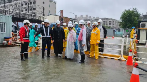 視察捷運黃線防汛與輕軌營運　林欽榮：全力守護市民安全