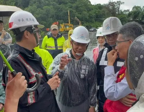 緊盯水情　賴瑞隆站在第一線關心市民安全