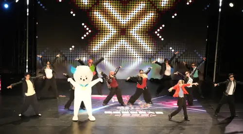 ▲開場表演致敬Michael Jackson。臺北捷運原創角色捷米（JAMIE）加入。（圖／大會提供）