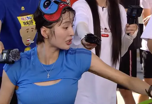 玩遊戲罵隊友白痴！味全龍啦啦隊女神形象破滅　觀眾怒：出來道歉