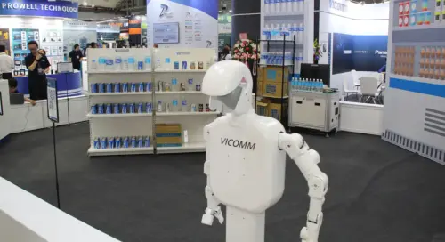 A Taiwanese robot is displayed at the venue. (TCN)