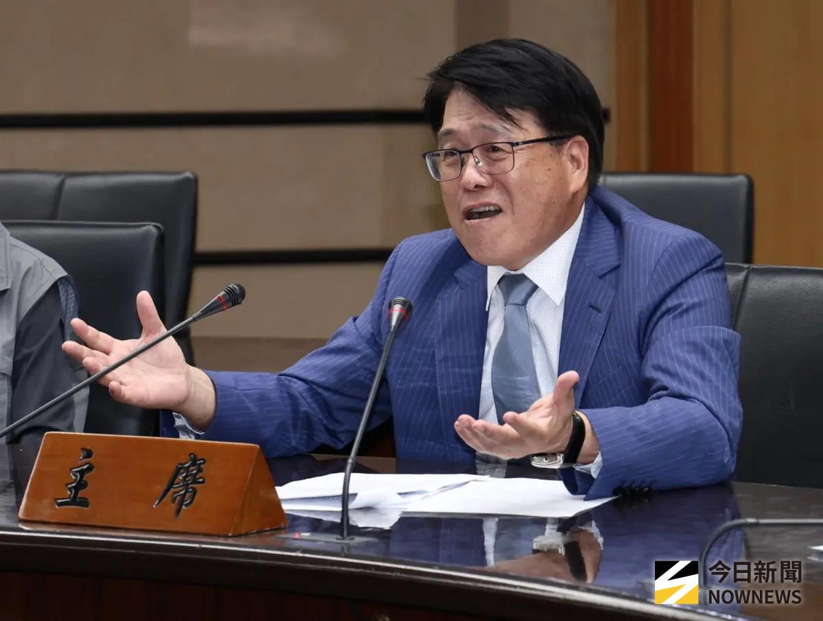 ▲中選會主委游盈隆強烈反對公投法一票多案。（圖／記者朱永強攝）