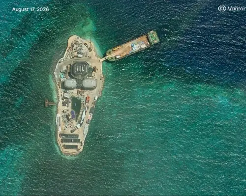 中國南海又有神秘設施！衛星照曝「三叉建築」　專家疑是軍用雷達