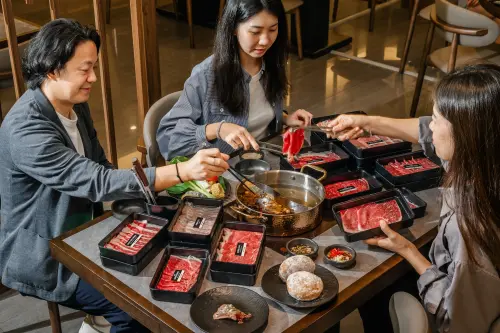 ▲路易莎推出「和牛鍋敘」吃到飽火鍋店520元起。（圖／路易莎咖啡 louisacoffee.co）