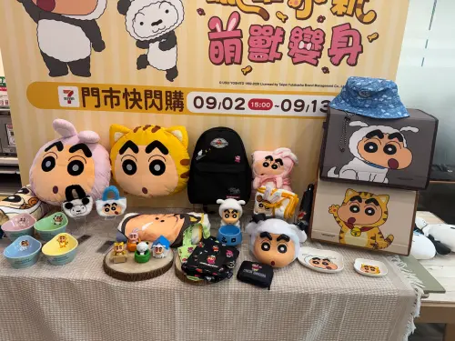▲7-11推出全新「萌獸變身」全店精品集點活動，將小新、小葵等人氣角色化身兔子、熊貓、貓咪等萌樣。（圖／記者鍾怡婷攝）