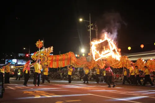 鷄籠中元祭最高潮！今晚放水燈遊行　路線、接駁、交通與管制一覽