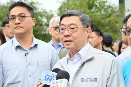 視察指南宮災後現場　卓榮泰：用最快速度恢復信仰中心
