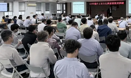 ▲台電高雄區營業處舉辦提升工安文化與素養教育訓練講座活動，有高雄區營業處、鳳山區營業處的現場作業人員及部門主管與會。(圖／台電高雄區營業處提供)