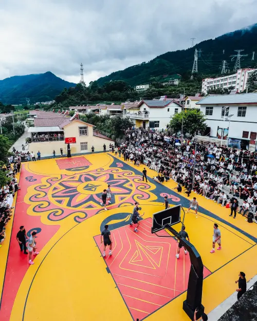 ▲在抵達台灣之前，巴特勒剛完成他連續第4年的李寧中國行。（圖／取自jimmybutle Threads）