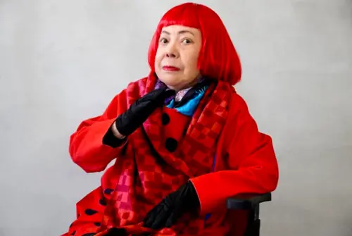 33歲愛上59歲男人！草間彌生摯愛一見鍾情　10年無性忘年戀超轟動