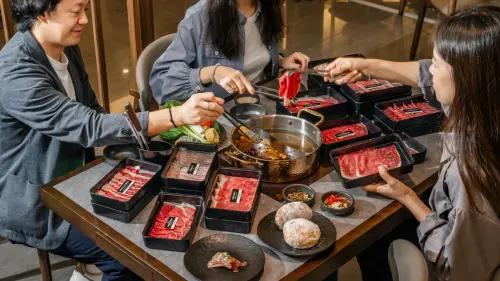 路易莎「和牛鍋敘」今開幕！肉肉自助吧吃到飽　免費升級69折優惠
