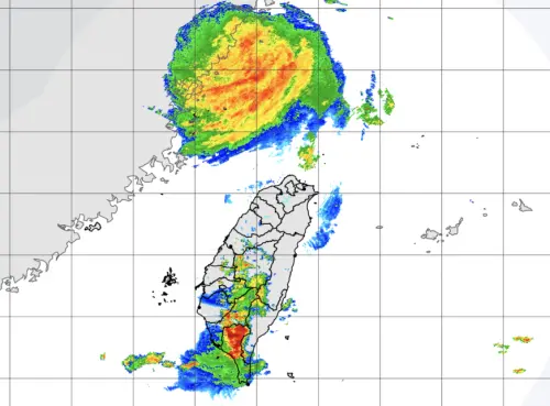 氣象署大雷雨警戒／國家警報連發！南台灣下不停　高屏致災性降雨