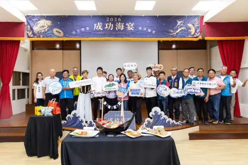 ▲台東縣成功鎮公所宣告，阿勇師大弟子王明煌將與網紅廚師阿辰師聯手辦桌。（圖／台東縣成功鎮公所提供）