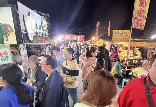 桃園20年南崁夜市沒了！8/29最後一天營業　大批遊客今衝現場道別