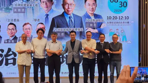 台中成「藍白合」示範區？柯文哲公開挺江啟臣　點名何欣純嗆這句