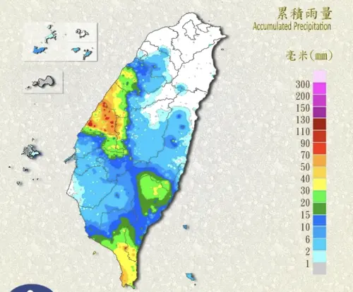 彰化午後遭暴雨重擊！「時雨量86毫米」撐傘沒用　強對流卡在頭上