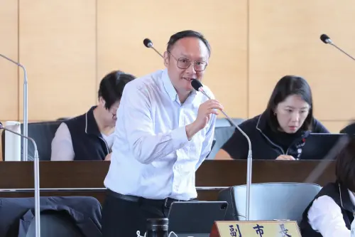 中市府團隊赴中交流　綠議員喊話盧秀燕踹共