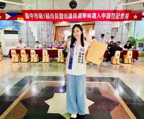 ▲以無黨籍身分參選的楊寶楨低調完成登記。（圖／楊寶楨提供，2026.08.31）