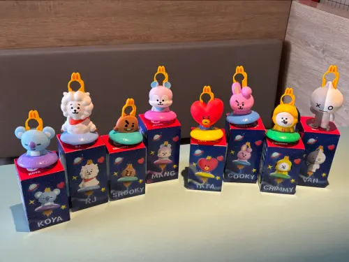 麥當勞BT21公仔開箱！兩用吊飾變陀螺玩法曝　9/2加購49元可挑款