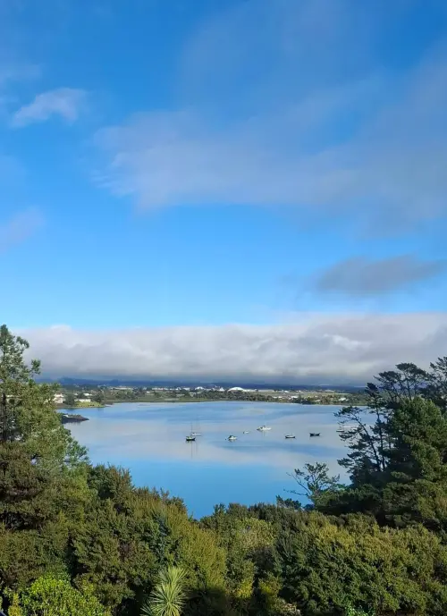 ▲走出陽台就能看到無敵海景，讓張珮珊直呼連空氣都是香的。（圖／岑永康張珮珊窩幸福臉書）