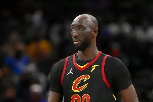 宇宙76人+3！訓練營合約簽229CM巨塔法爾　和副總裁之子搶NBA名額