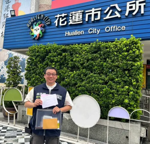 ▲林恐龍強調，自己的名字不是綽號，他也於昨（1）日正式完成參選登記。（圖／翻攝自林恐龍臉書）