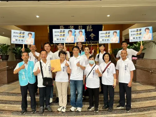 ▲蔡志環提出六項承諾：「交通跟得上、教育接得住、青年留得下、長輩照顧得到、家庭住得安心、竹北發展看得到。」（圖／蔡志環提供）