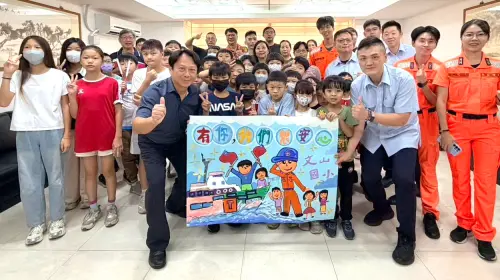 海巡官兵護海疆辛勞！台南市北門區文山國小到海巡署11岸巡隊勞軍