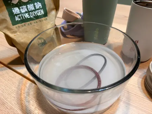 水壺矽膠墊發霉先別丟！內行推全聯一神物：泡10分鐘、免刷變全新