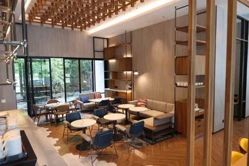 ▲「新北炎洲喜來登酒店」餐廳之一「&More咖啡廳」（圖／新北炎洲喜來登提供）