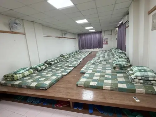 ▲高雄覆鼎金保安宮內將供應粉絲住宿安排，約有240個名額，開放持演唱會門票的「ARMY」揪團入住，且只酌收清潔費。（圖／高雄市民政局提供）