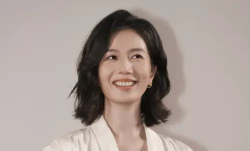 ▲彭楊飾演最美人資Tracy。（圖／翻攝自微博@彭楊）