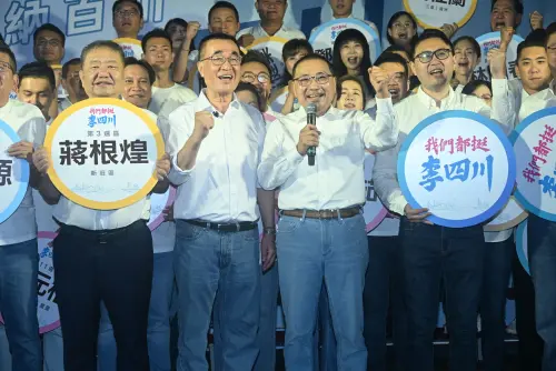 李四川登記參選！藍白小雞齊喊凍蒜　喊：不分黨派唯才是用